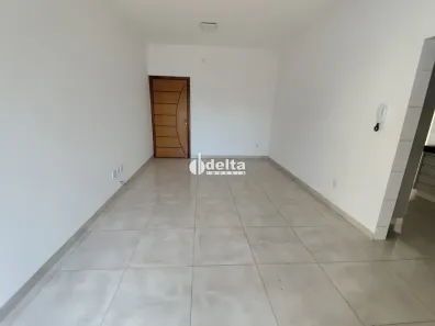 Apartamento com 3 Quartos para alugar, 110m² no Santa Mônica, Uberlândia