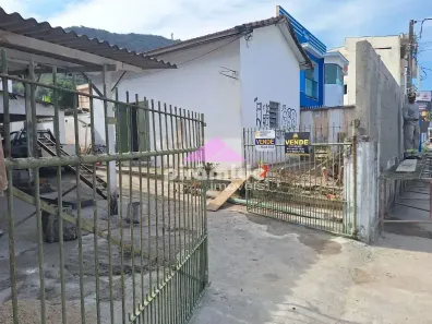 Casa com 5 Quartos à venda, 504m² no Centro, Caraguatatuba