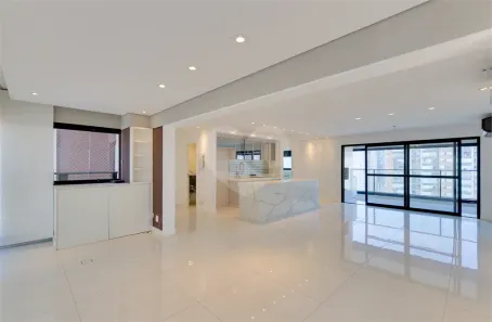 Apartamento com 3 Quartos para alugar, 145m² no Jardim das Acácias, São Paulo