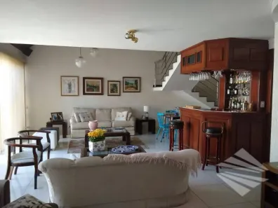 Sobrado com 3 Quartos à venda, 222m² no Jardim Santa Clara, Taubaté