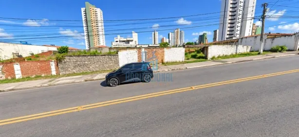 Lote/Terreno à venda, 1505m² no Lagoa Nova, Natal