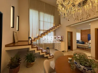 Casa de Condomínio com 3 Quartos à venda, 350m² no Nova Uberlândia, Uberlândia