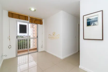 Apartamento com 2 Quartos para alugar, 52m² no Pinheirinho, Curitiba