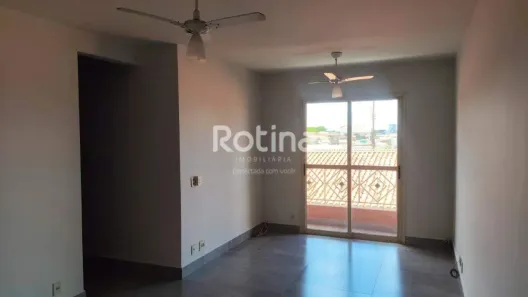Apartamento com 3 Quartos para alugar, 70m² no Martins, Uberlândia