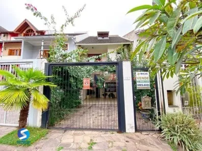 Casa com 3 Quartos à venda, 201m² no Espírito Santo, Porto Alegre