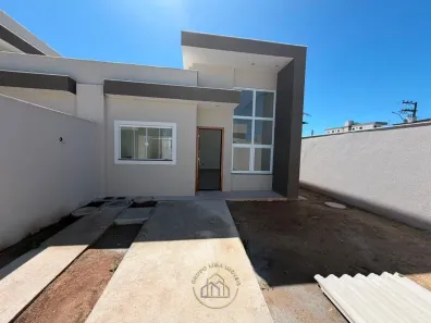 Casa com 2 Quartos à venda, 70m² no Extensão do Bosque, Rio das Ostras