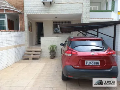 Sobrado com 2 Quartos à venda, 160m² no Marapé, Santos