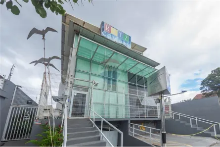 Sala Comercial para alugar, 107m² no Enseada do Suá, Vitória