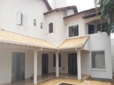 Casa com 5 Quartos à venda, 650m² no Umuarama, Uberlândia