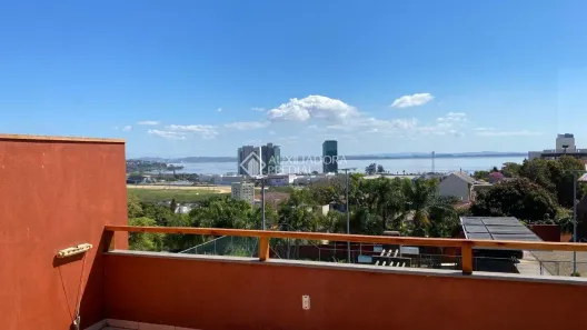 Casa de Condomínio com 3 Quartos à venda, 405m² no Cristal, Porto Alegre