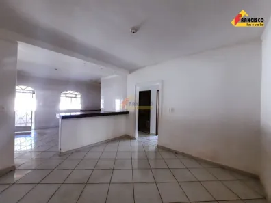 Casa com 3 Quartos à venda, 336m² no Santo Antônio dos Campos, Divinópolis
