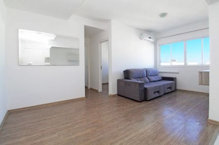 Apartamento com 2 Quartos à venda, 55m² no Passo da Areia, Porto Alegre