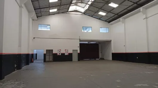 Galpão/Depósito/Armazém para alugar, 950m² no Parque das Nações, Santo André