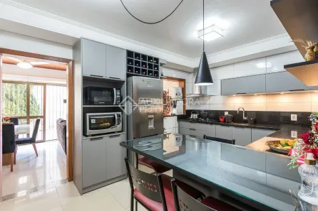 Casa com 4 Quartos à venda, 170m² no Vila Nova, Porto Alegre