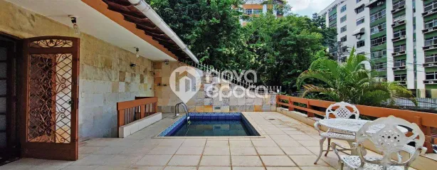Casa com 4 Quartos à venda, 391m² no Grajaú, Rio de Janeiro