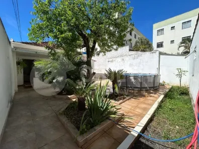 Casa com 7 Quartos à venda, 450m² no Martins, Uberlândia