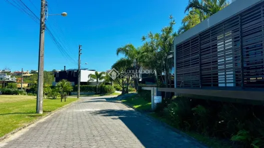 Casa de Condomínio com 3 Quartos à venda, 205m² no Morrinhos, Garopaba