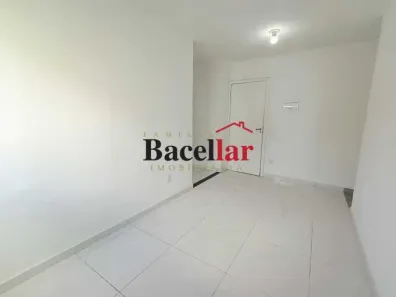 Apartamento com 2 Quartos para alugar, 50m² no Água Santa, Rio de Janeiro