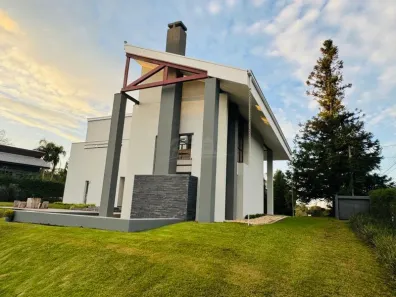 Casa de Condomínio com 4 Quartos à venda, 324m² no Pousada Quatro Barras, Quatro Barras