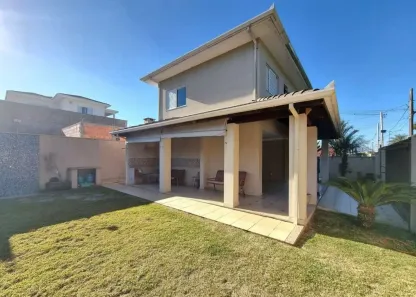 Casa com 3 Quartos à venda, 176m² no São Carlos, Pouso Alegre