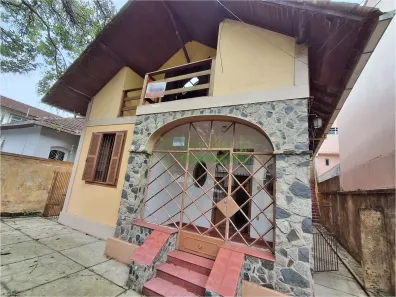 Casa com 5 Quartos à venda, 280m² no Alto da Serra, Petrópolis