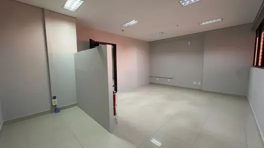Sala Comercial para alugar, 52m² no Bosque da Saúde, Cuiabá