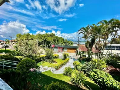 Casa com 3 Quartos à venda, 562m² no Abraão, Florianópolis