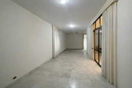 Casa com 4 Quartos para alugar, 356m² no Centro, Piracicaba