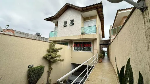 Sobrado com 3 Quartos à venda, 150m² no Jardim Vila Galvão, Guarulhos