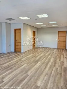 Sala Comercial à venda, 47m² no Chácara Urbana, Jundiaí