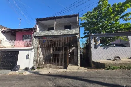 Casa com 10 Quartos à venda, 274m² no São Raimundo, Manaus