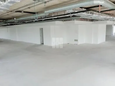 Sala Comercial para alugar, 900m² no Várzea da Barra Funda, São Paulo