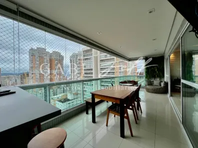Apartamento com 3 Quartos à venda, 179m² no Gonzaga, Santos