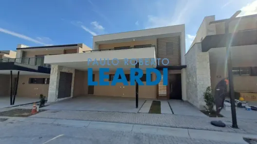 Casa de Condomínio com 3 Quartos à venda, 310m² no Tamboré, Santana de Parnaíba