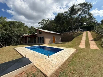 Fazenda/Sítio com 2 Quartos à venda, 137m² no Curral, Ibiúna