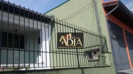 Casa com 3 Quartos para alugar, 200m² no Vila Bocaina, Mauá
