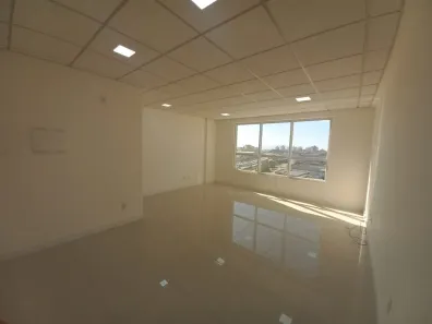 Sala Comercial para alugar, 32m² no Barreiros, São José