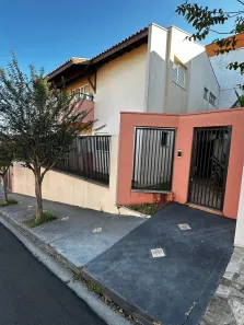 Casa com 3 Quartos à venda, 177640m² no Centro, Botucatu
