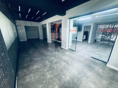 Ponto Comercial para alugar, 236m² no Indianópolis, São Paulo