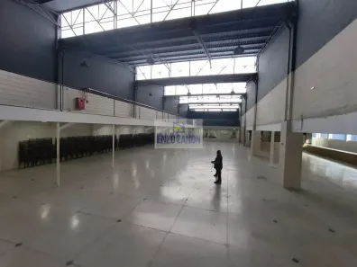 Galpão/Depósito/Armazém para venda ou aluguel, 2600m² no Demarchi, São Bernardo do Campo
