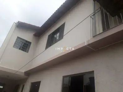 Casa com 3 Quartos à venda, 187m² no Saúde, Pouso Alegre