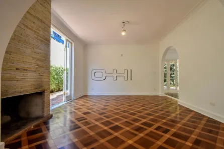 Casa com 3 Quartos para alugar, 250m² no Jardim Europa, São Paulo