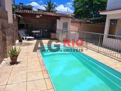 Casa com 4 Quartos à venda, 157m² no Marechal Hermes, Rio de Janeiro