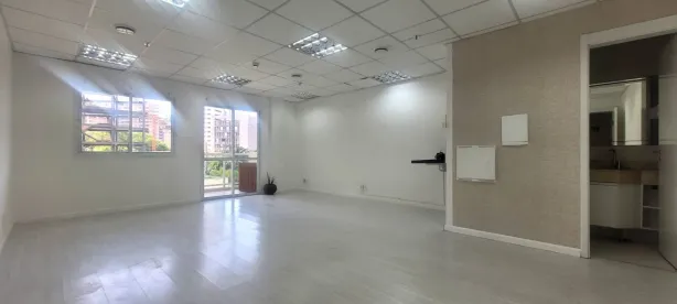 Sala Comercial para venda ou aluguel, 42m² no Cidade Monções, São Paulo