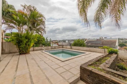 Casa com 3 Quartos à venda, 378m² no Medianeira, Porto Alegre