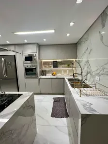 Sobrado com 3 Quartos à venda, 200m² no Uberaba, Curitiba
