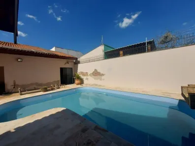 Casa com 3 Quartos para alugar, 248m² no Vila São Pedro, Americana