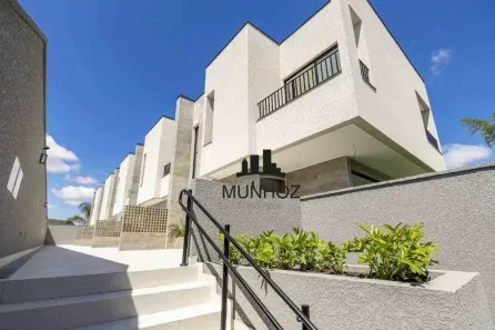 Sobrado com 3 Quartos à venda, 142m² no São Braz, Curitiba