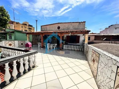 Casa com 3 Quartos à venda, 200m² no Conjunto Água Branca, Contagem