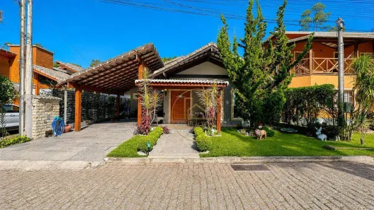 Casa de Condomínio com 3 Quartos à venda, 200m² no Cascata do Imbuí, Teresópolis